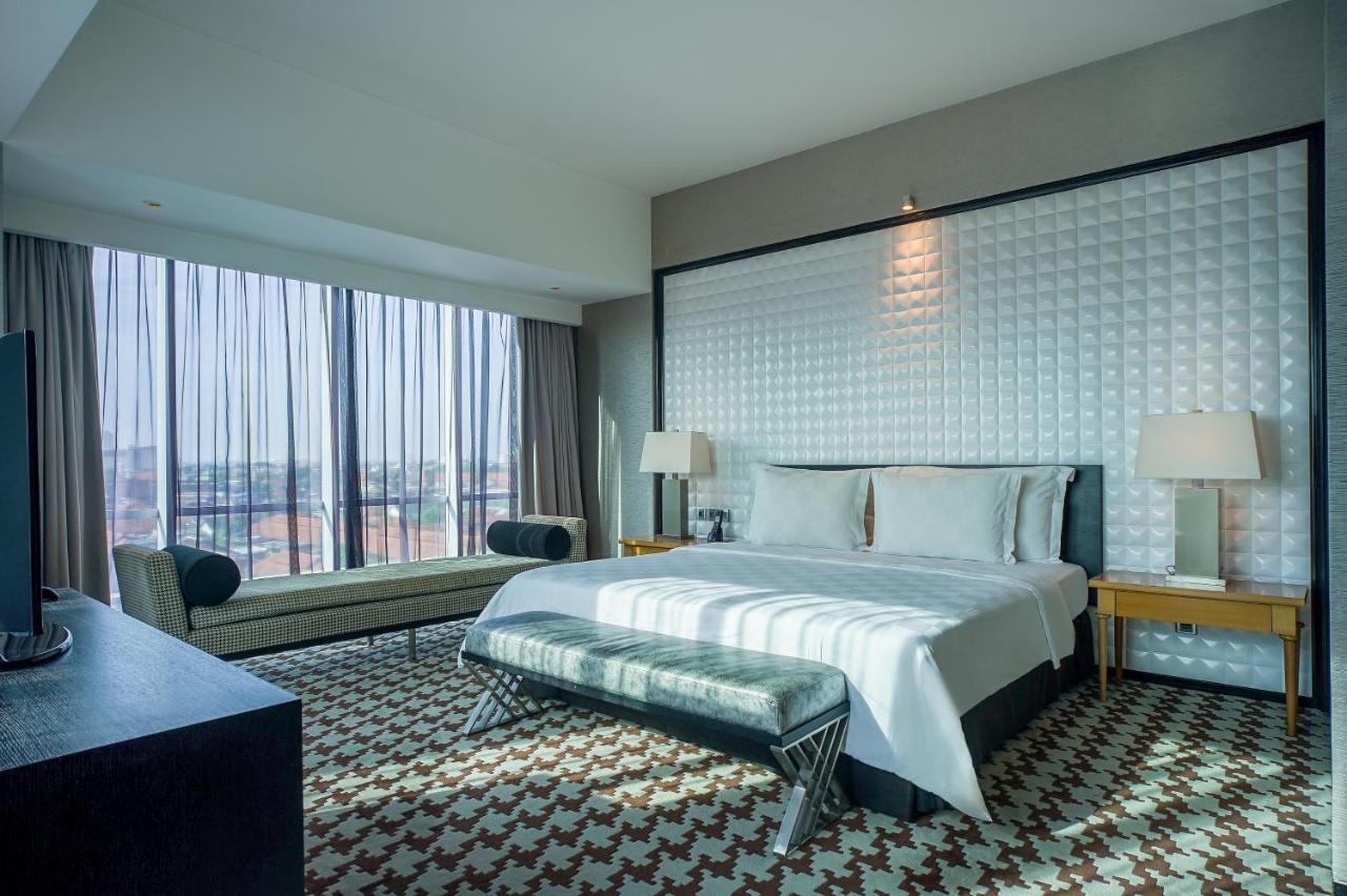 Artotel Ts Suites Сурабая Экстерьер фото